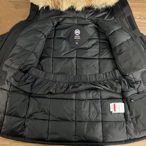 Canada Goose Black Down Jacket - Picture 13 of 13